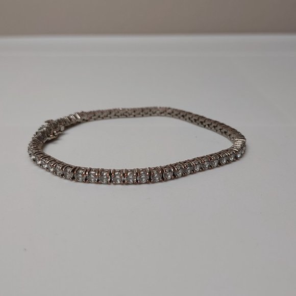Silver Tone And Clear Rhinestone Bracelet - Picture 4 of 15